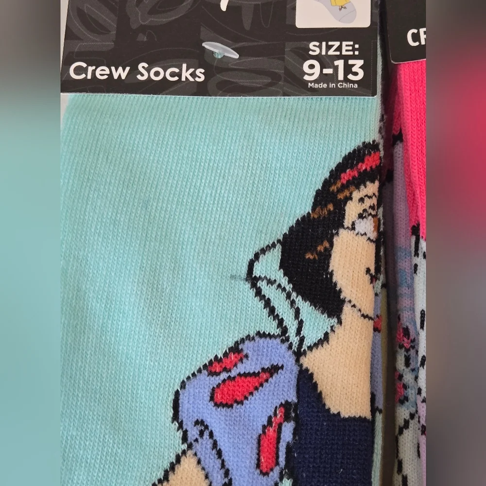 NWT Disney 2 Crew Socks, Snow White Ursula Blue and Pink Adult 9-13